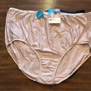 Vanity Fair Women's Briefs Radiant Collection  Light Pink, Beige, Black 5X 3 Pk